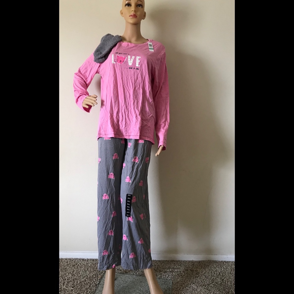 HUE Pajama Set 🌸 NWT